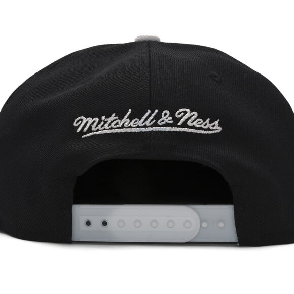 Kšiltovka Mitchell & Ness Big Logo Two Tone Brooklyn Nets Black Snapback