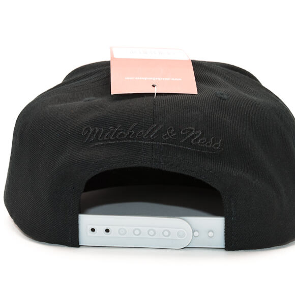 Kšiltovka Mitchell & Ness Sports Own Brand Black Snapback