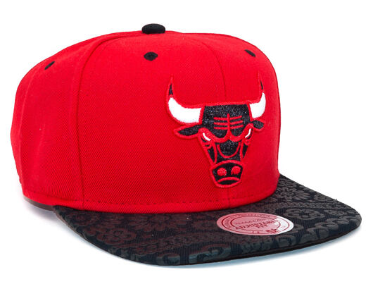 Kšiltovka Mitchell & Ness Chicago Bulls Paisley Print Red Snapback
