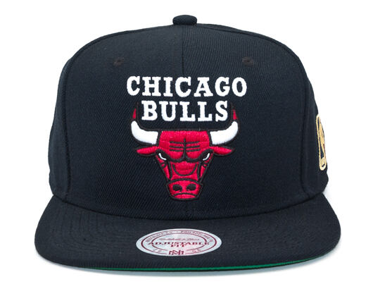 Kšiltovka Mitchell & Ness Chicago Bulls Wool Solid Black Snapback