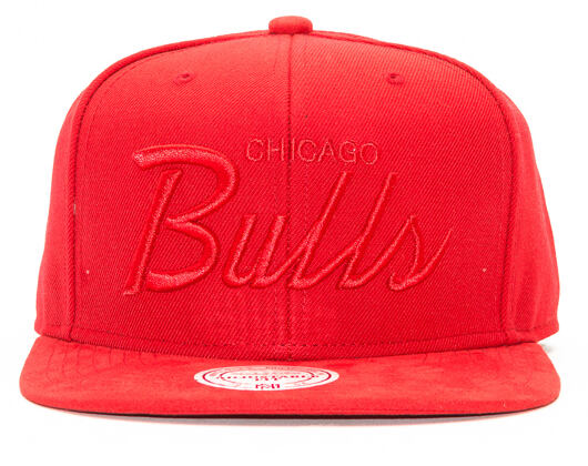 Kšiltovka Mitchell & Ness Twist Chicago Bulls Red Snapback