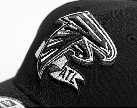 Kšiltovka New Era 39THIRTY NFL22 Sideline Atlanta Falcons Black / White