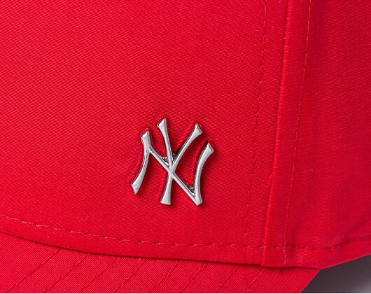 Kšiltovka New Era 9FORTY Flawless Essential Logo New York Yankees - Scarlet