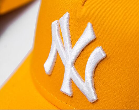 Kšiltovka New Era 9FORTY A-Frame Trucker MLB League Essential New York Yankees - Juicy Yellow / Whit
