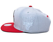 Kšiltovka Mitchell & Ness Upside Down Chicago Bulls Grey/Red Snapback