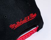 Kšiltovka Mitchell & Ness 8 Bit XL Classic Red Houston Rockets Black