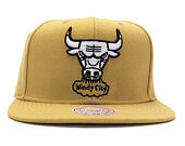 Kšiltovka Mitchell & Ness Black White Logo Chicago Bulls Windy City Brown Snapback