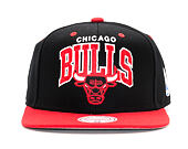 Kšiltovka Mitchell & Ness Team Arch Chicago Bulls Black Snapback