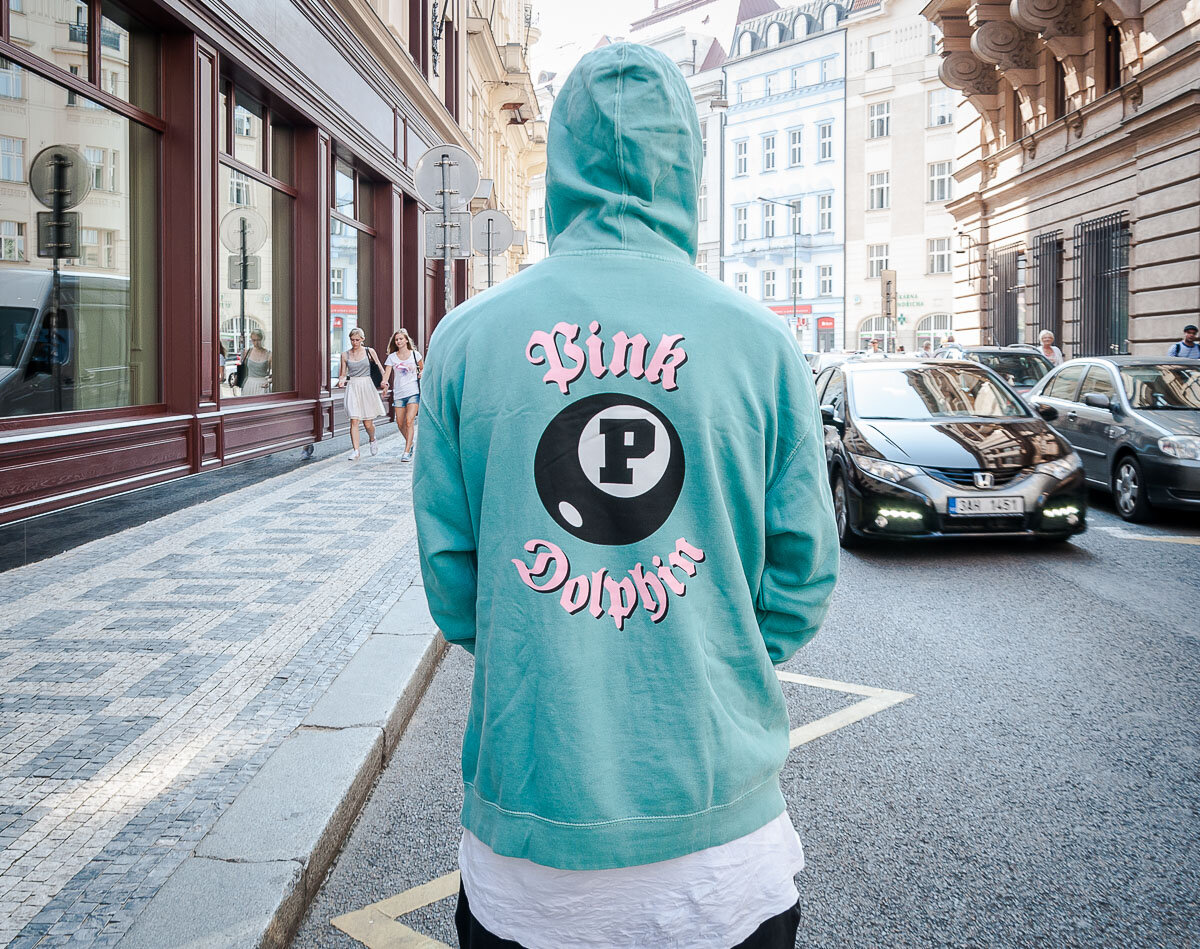 Fila pink dolphin on sale hoodie