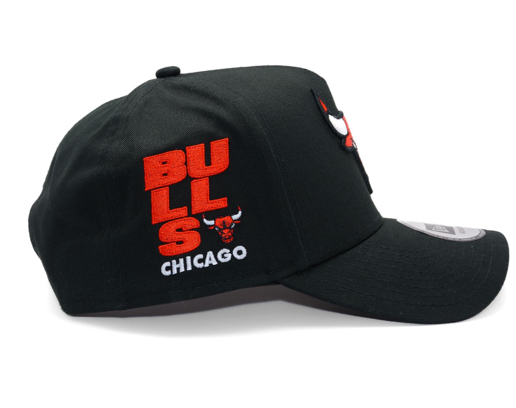 New Era 9Forty Strapback Cap Chicago Bulls - Casquette Side Patch Brodé 100% Coton Noir