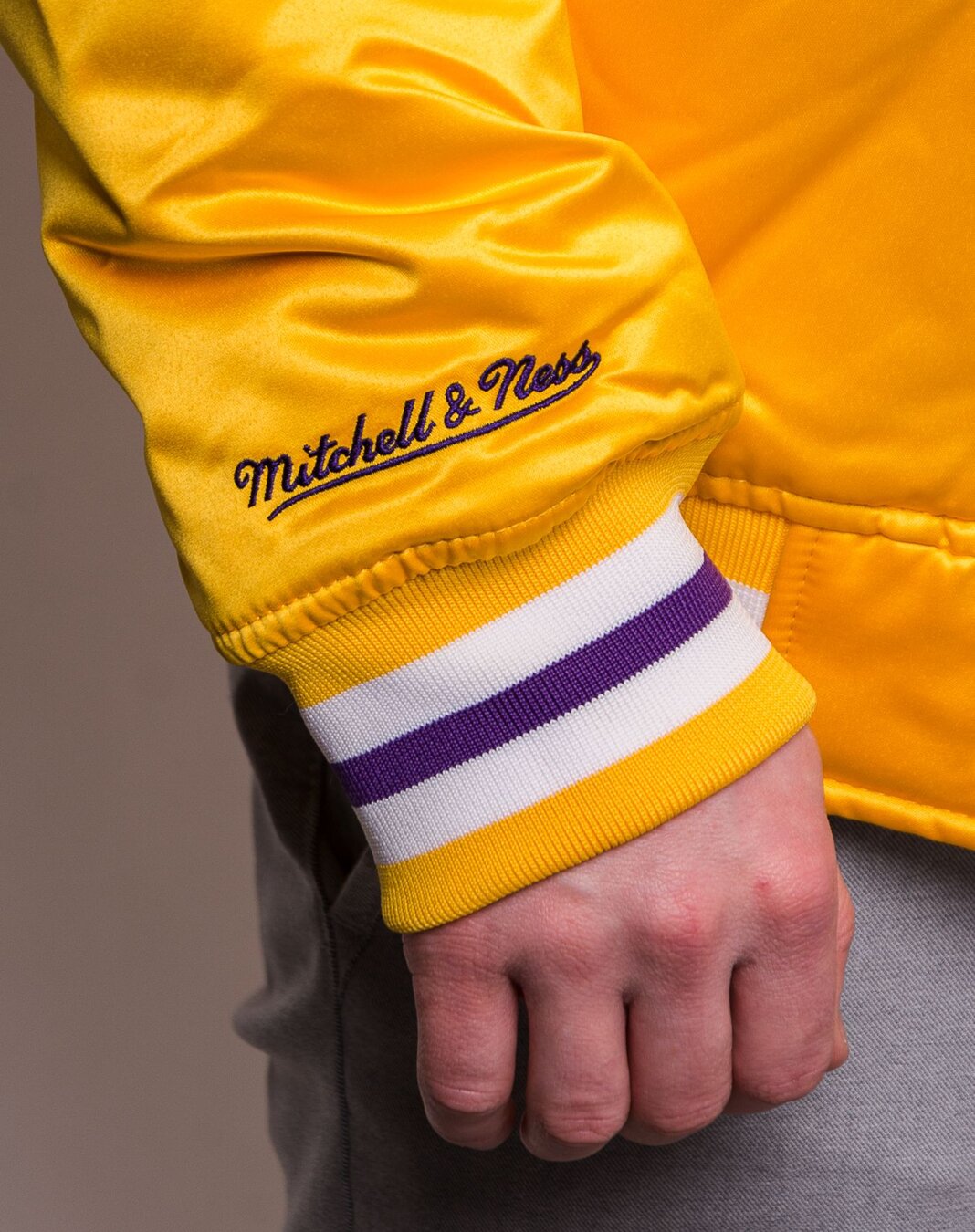 Los Angeles Lakers Mitchell & Ness CHAMP CITY SPARKLE SATIN NBA Jacket  - Gold