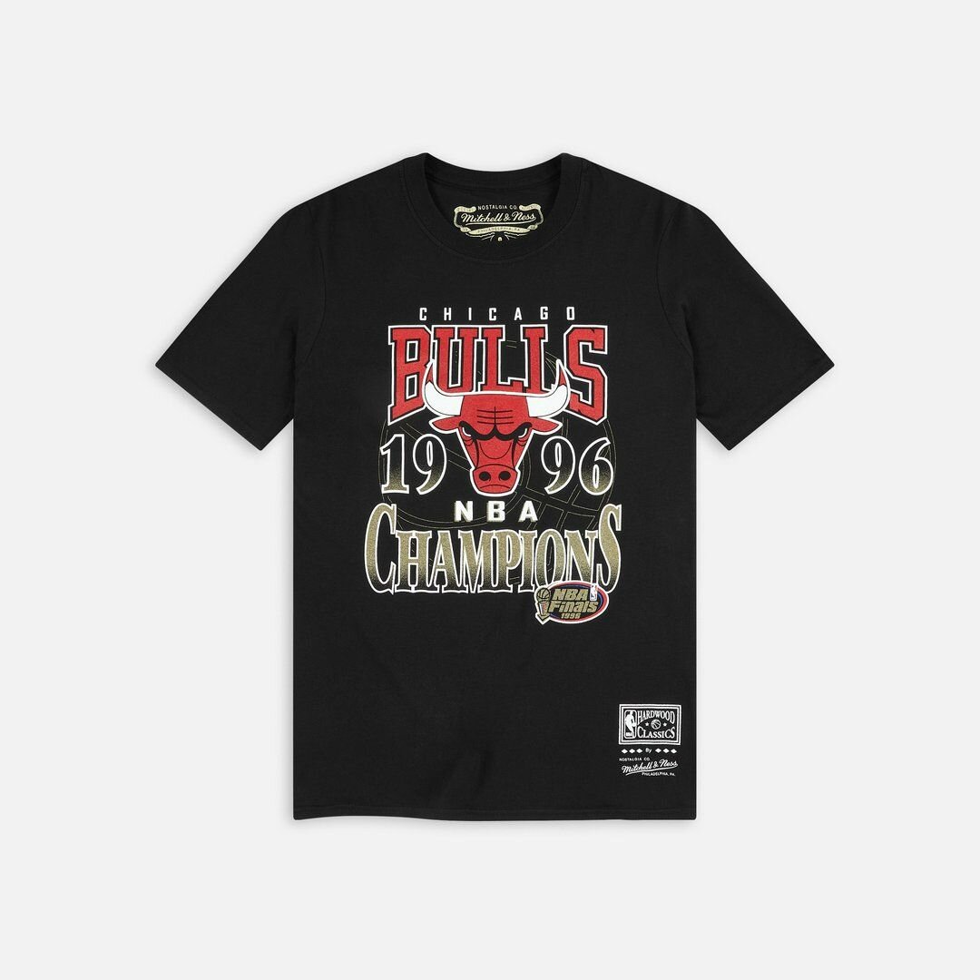 Mitchell & Ness NBA Chicago Bulls The Last Dance '96 champions t-shirt in  white