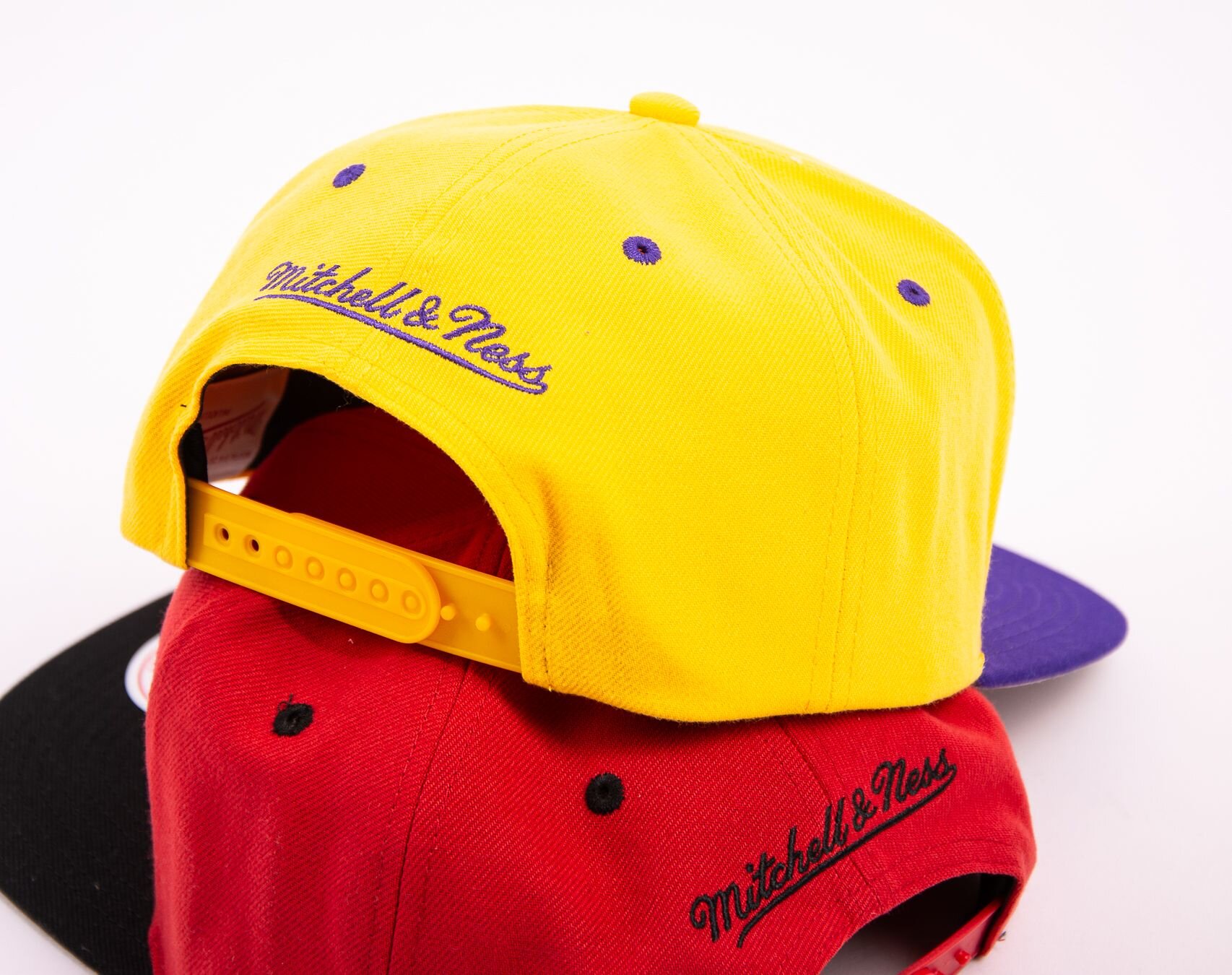 Mitchell and Ness NBA Breakthrough Snapback Los Angeles Lakers Yellow