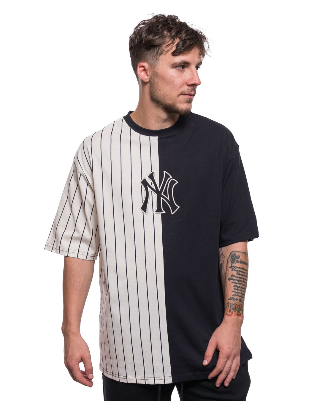 T-shirts New Era New York Yankees Mlb Half Striped Oversized Tee