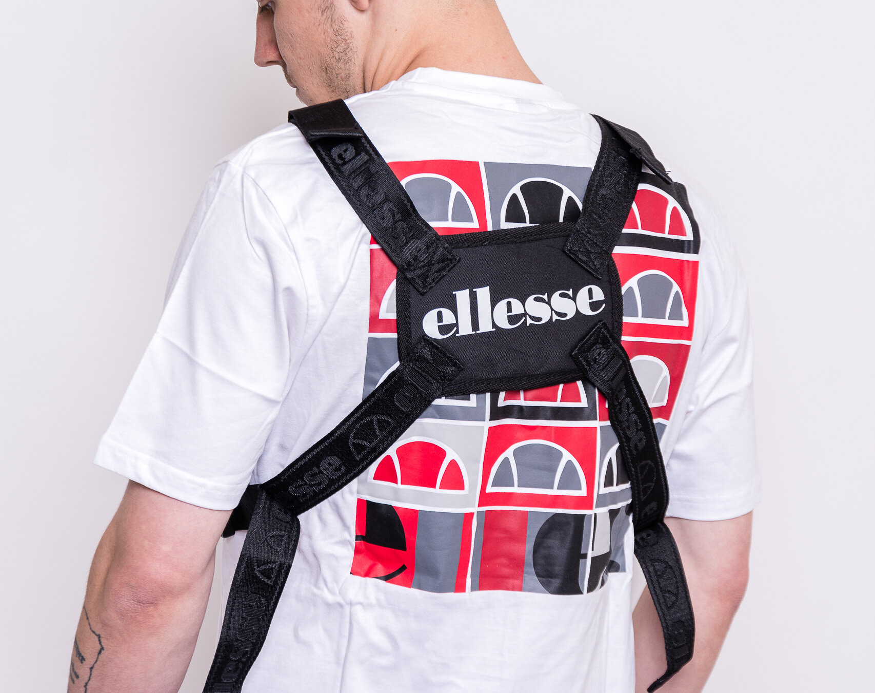 Ellesse aruga chest bag clearance