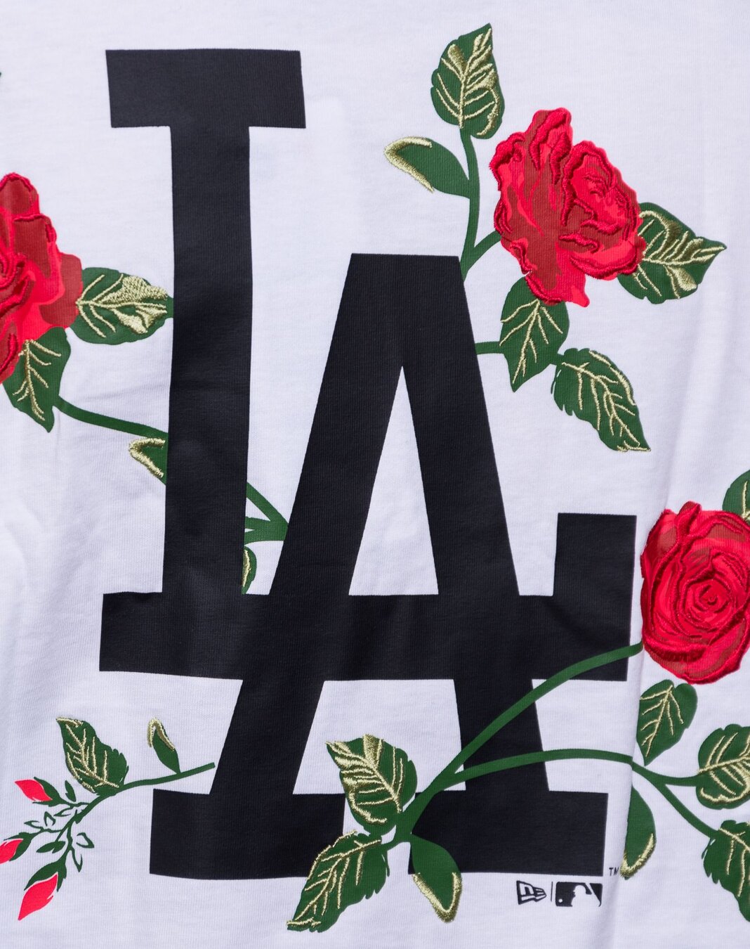 Triko New Era MLB Flowers Graphic Oversized Tee Los Angeles Dodgers Optic  White / Black - Snapbacks