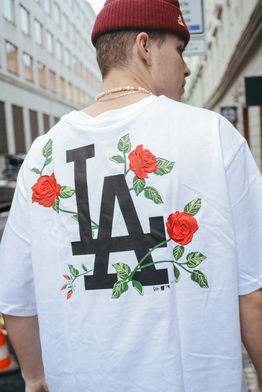 Triko New Era MLB Flowers Graphic Oversized Tee Los Angeles Dodgers Optic  White / Black - Snapbacks