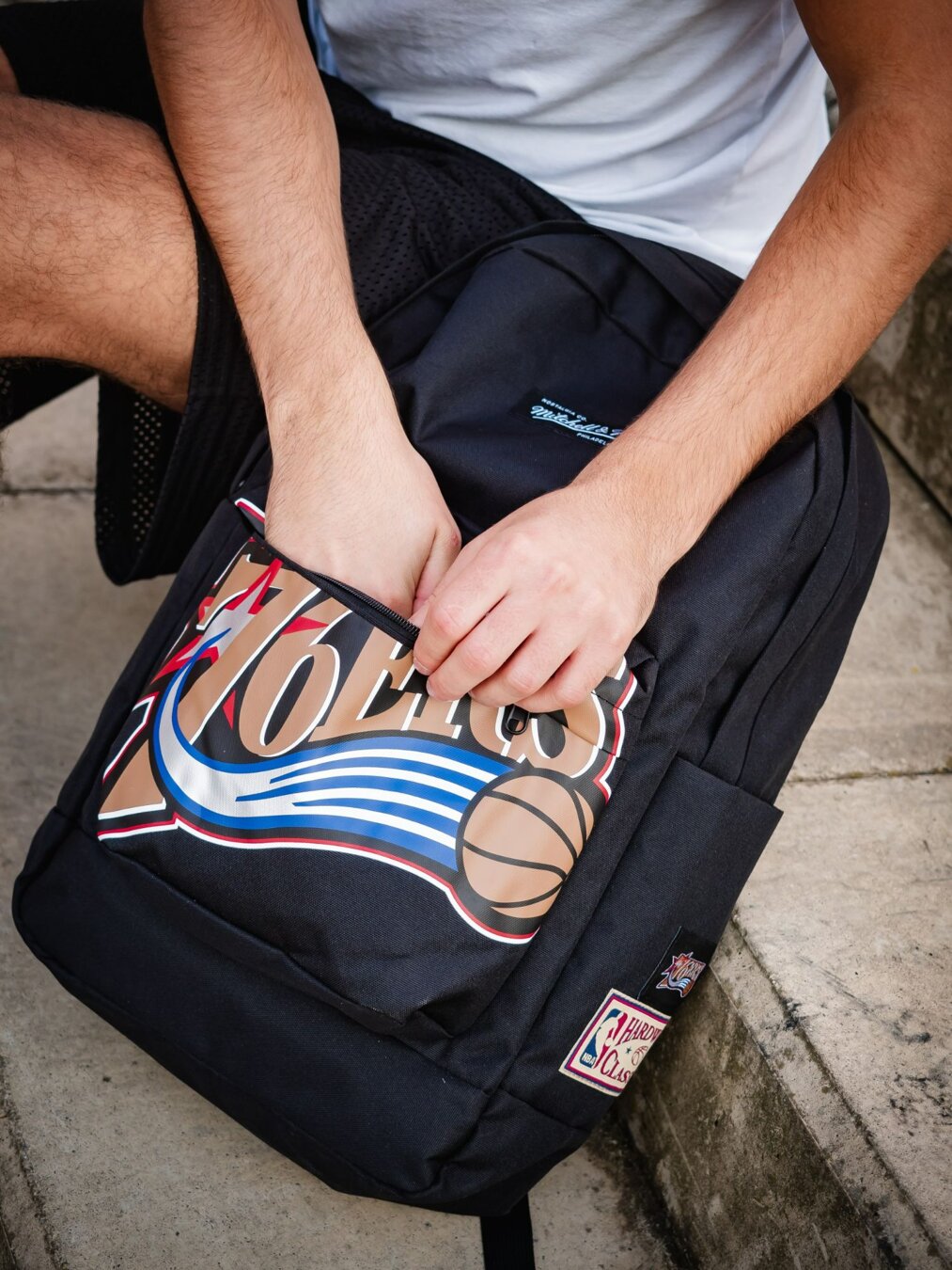 Batoh Mitchell Ness Philadelphia 76ers Backpack Black Snapbacks