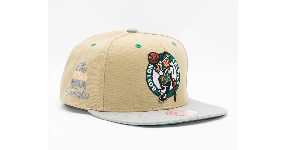 mitchell & ness boston celtics snapback