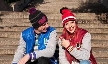Pavel má:

Vyprodaný kulich Cayler &amp; Sons
http://www.snapbacks.cz/cayler-sons/

Bunda Majestic Athletic Los Angeles Dodgers Lambert Blue
http://www.snapbacks.cz/3499

Bára má:

Vyprodaný kulich Chicago Bulls od Mitchell &amp; Ness
http://www.snapbacks.cz/kulichy/mitchell-ness/

Bundu Majestic Athletic Washington Redskins
http://www.snapbacks.cz/3497

Prsten DOPE
http://www.snapbacks.cz/dope/?s=prsten