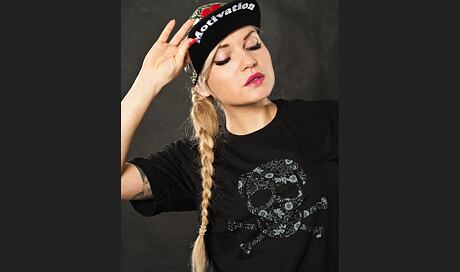 Snapback DGK Haters Tiger/Black
http://www.snapbacks.cz/3881

Triko SSUR Khokhloma Controlled Substance
http://www.snapbacks.cz/3163
