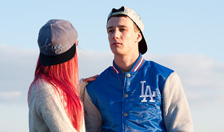 Bára má:

Snapback King Apparel Signature Blue
http://www.snapbacks.cz/3270

Pavel má:

Snapback Diamond Supply Co. Town of Diamond s kouskem černé nitě
http://www.snapbacks.cz/2816

Baseballovou bundu LA Dodgers od Majestic Athletic
http://www.snapbacks.cz/bundy/majestic-athletic/