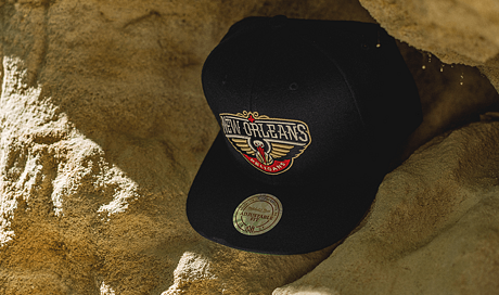 Kšiltovka Mitchell &amp; Ness Wool Solid New Orleans Pelicans
http://www.snapbacks.cz/10199