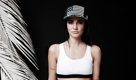 Kšiltovka State 50
www.snapbacks.cz/11529