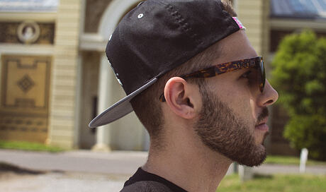 Snapback Mishka Worldwide Ghost
http://www.snapbacks.cz/6460

Brýle Neff Thunder
http://www.snapbacks.cz/?s=NEF199