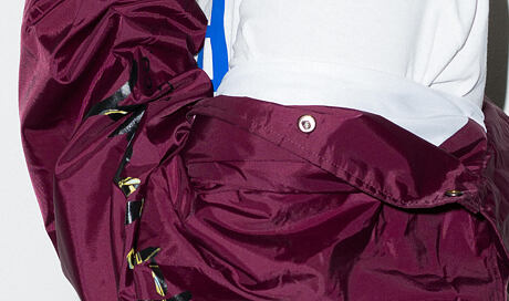 Diamond Supply Coach Jacket
http://www.snapbacks.cz/9472-bunda-diamond-supply-co.-low-fife-coachs-burgundy/

Triko Diamond Supply Un Polo
http://www.snapbacks.cz/10921-triko-diamond-supply-co.-un-polo-white/