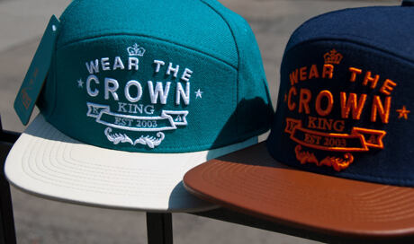 Snapbacks řady Wear The Crown
http://www.snapbacks.cz/king-apparel/?s=crown