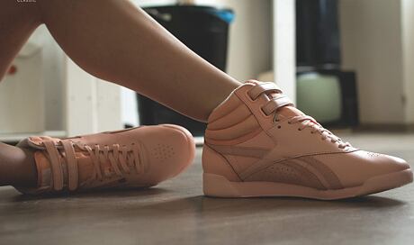 Tenisky Reebok Classic F/S Hi Spirit
http://www.snapbacks.cz/10525