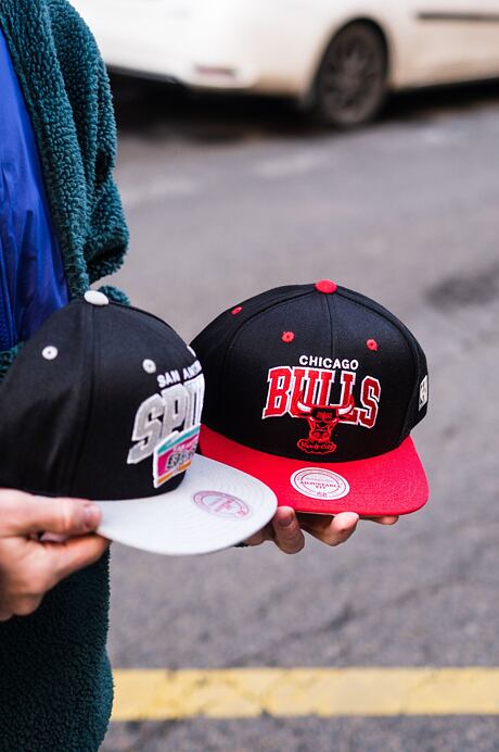 BUM: Mitchell & Ness Holiday 21