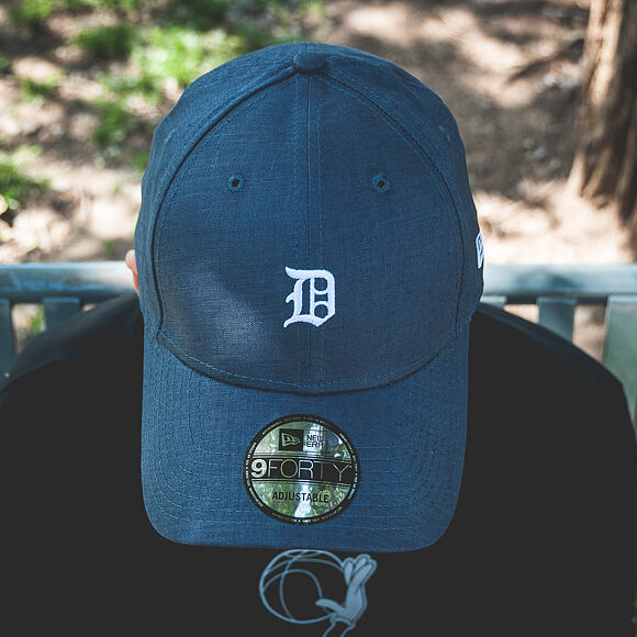 Kšiltovka New Era Linen Small Logo Detroit Tigers 9FORTY Navy Strapback