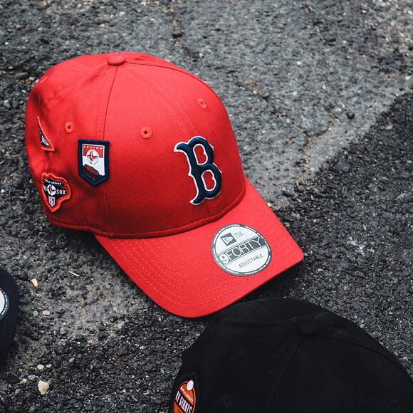 Kšiltovka New Era 9FORTY Boston Red Sox Cooperstown Patched Scarlet