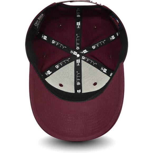 Kšiltovka New Era 9FIFTY New York Yankees Stretch Snap Tonal Maroon/White