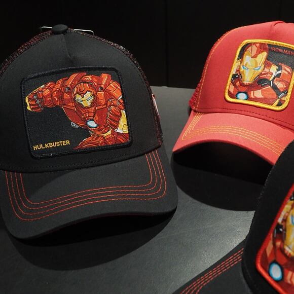 Kšiltovka Capslab Trucker Marvel Iron man Hulkbuster BUS2