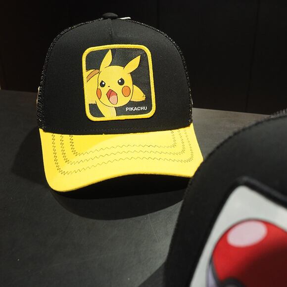 Kšiltovka Capslab Trucker - Pokémon - Pikachu - Black / Yellow