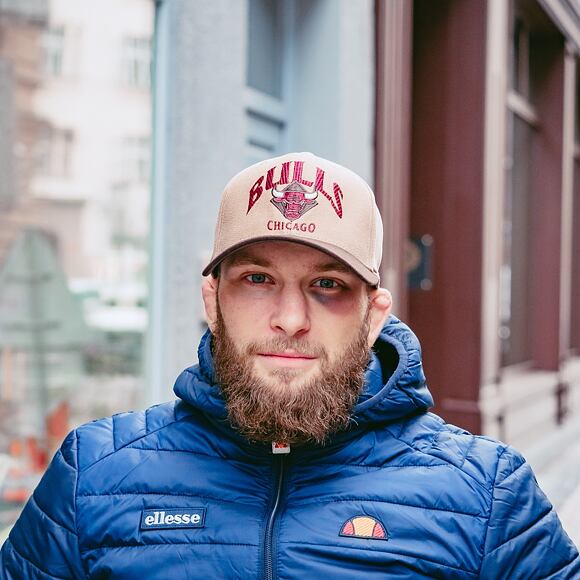 Kšiltovka Mitchell & Ness INTL849 Chicago Bulls Embrace 110 Snapback