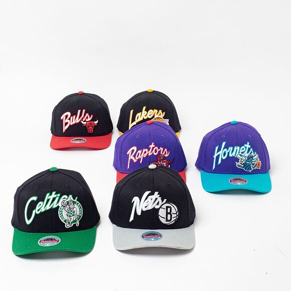 Kšiltovka Mitchell & Ness Los Angeles Lakers Arched Script 2 Tone 110 Snapback Black / Green