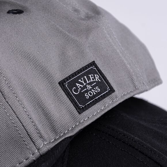 Kšiltovka Cayler & Sons Crew Wild Cap Grey/Black