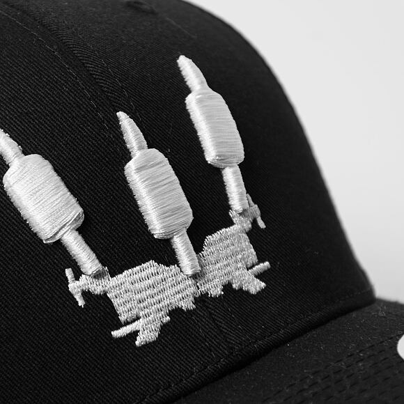 Kšiltovka Ari Ink Tattoo Crown 3D v.2 Trucker Flex-Snapback Black