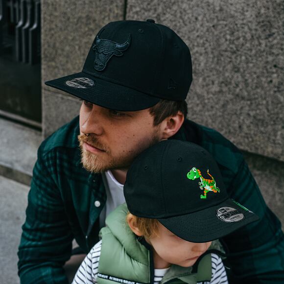 Kšiltovka New Era 9FIFTY NBA Black on Black Chicago Bulls - Black