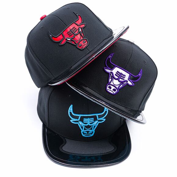 Kšiltovka Mitchell & Ness - Chicago Bulls - Day 11 Snapback - Red-Black