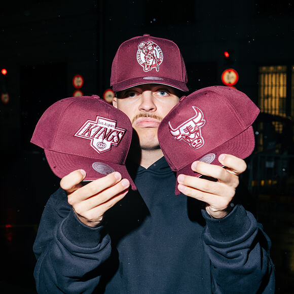 Kšiltovka Mitchell & Ness - NBA Fashion Basic Pro - Chicago Bulls - Dark Purple