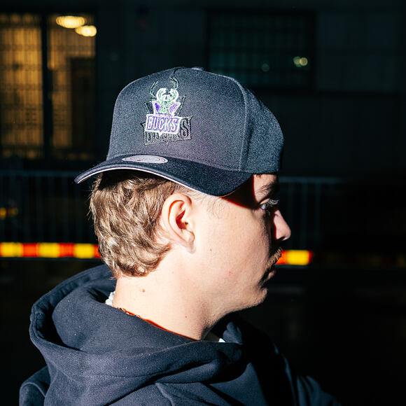 Kšiltovka Mitchell & Ness - NBA Tilted Pro Snapback Hwc - Milwaukee Bucks - Black