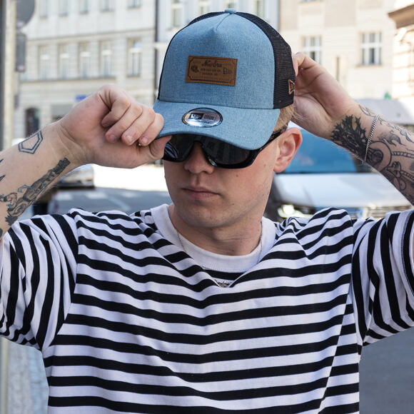 Kšiltovka New Era - Branded Denim Leather Patch 9FORTY A-Frame Trucker - Navy