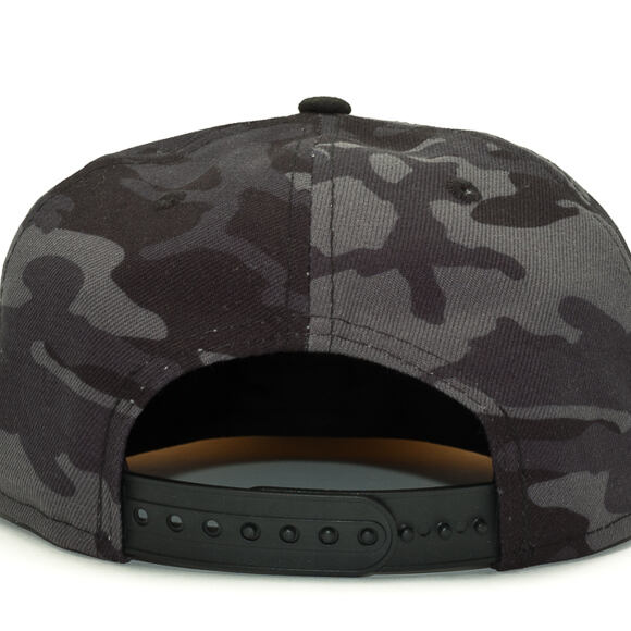 Kšiltovka New Era Camo Speckle Batman Offical Colors Snapback