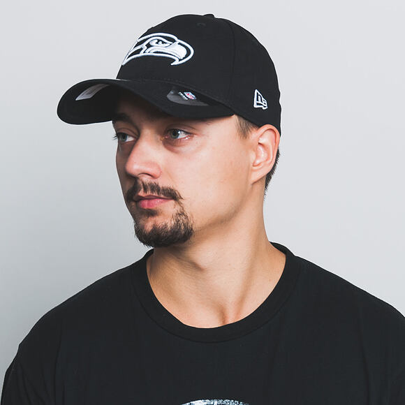 Kšiltovka New Era Monochrome Seattle Seahawks 39THIRTY Black