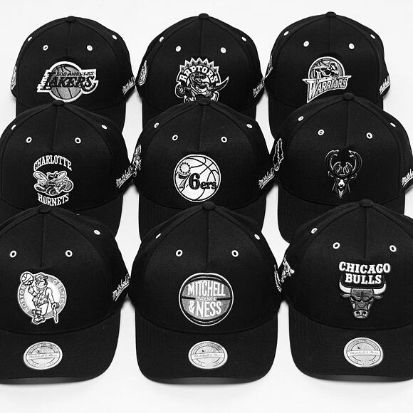 Kšiltovka Mitchell & Ness INTL441 Golden State Warriors Black/Grey/White Snapback